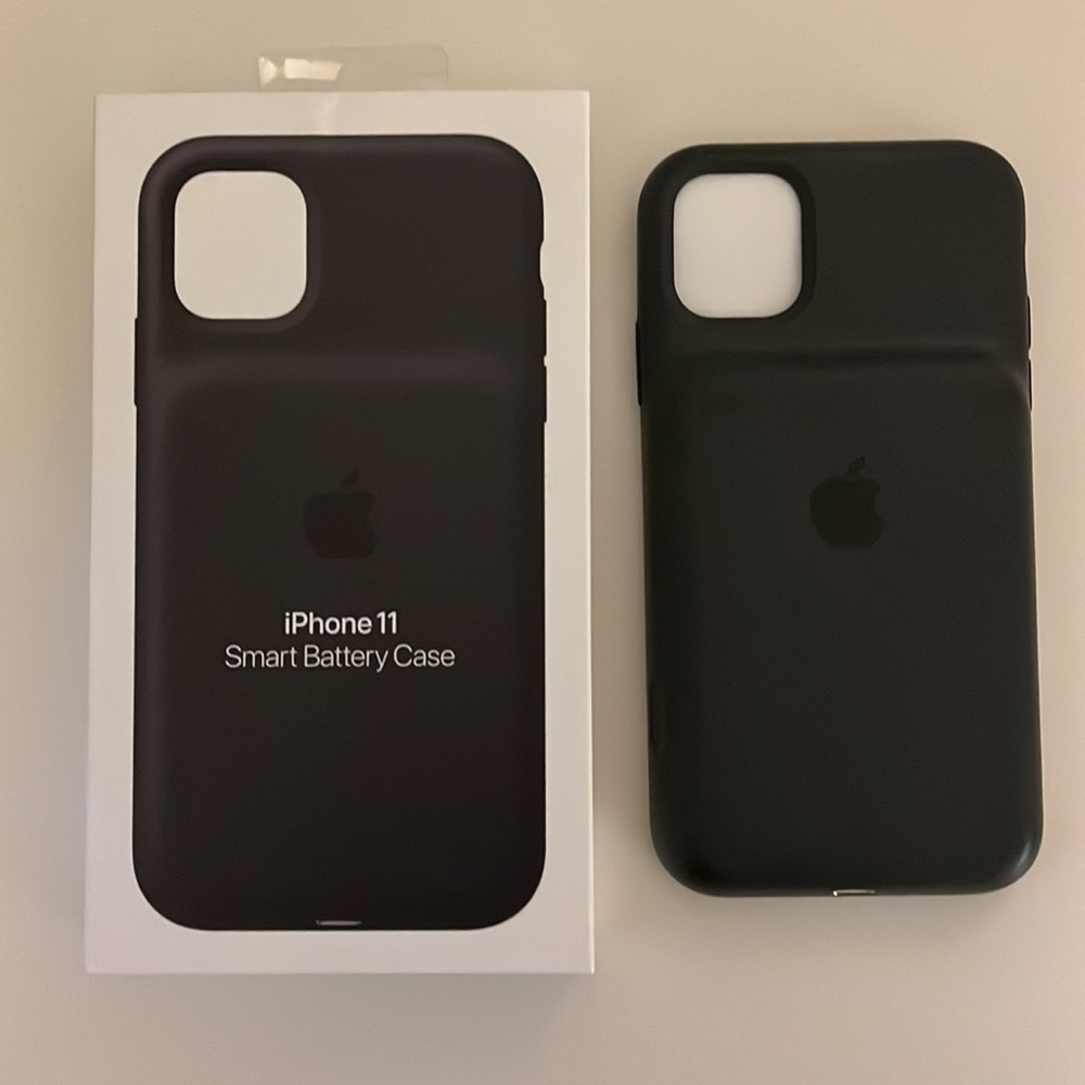 apple black iphone 11 smart battery case
